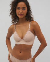 HUSH - Triangle Bralette with Lace | Soma