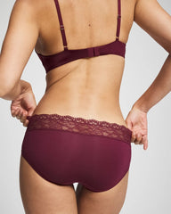 VELVET PLUM - Hipster Panty with Enchanting Lace | Soma
