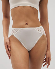 IVORY - High-Leg Panty with Enchanting Lace | Soma
