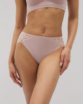 ADOBE ROSE - High-Leg Panty with Enchanting Lace | Soma