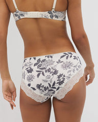 MEANDERING GARDEN M CHAM - Embraceable High-Leg Panty with Crochet Lace | Soma