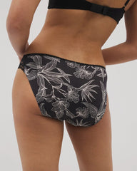 PLUMERIA BLOOMS BLK CH - Edge Bikini Panty with Lace | Soma
