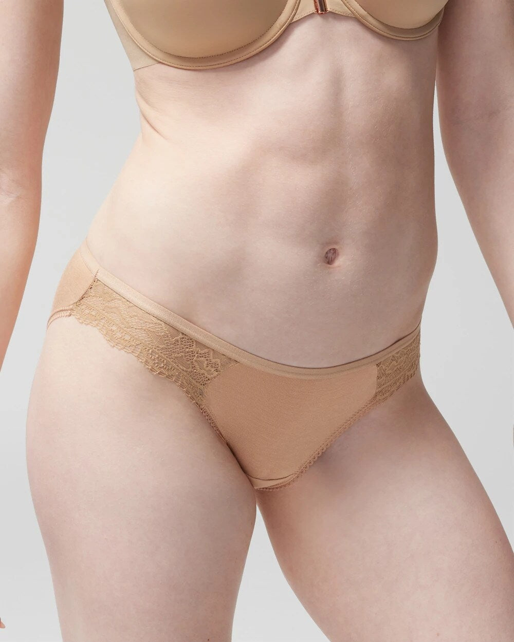 WARM AMBER - Bikini Panty with Enchanting Lace | Soma
