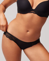 BLACK - Bikini Panty with Enchanting Lace | Soma