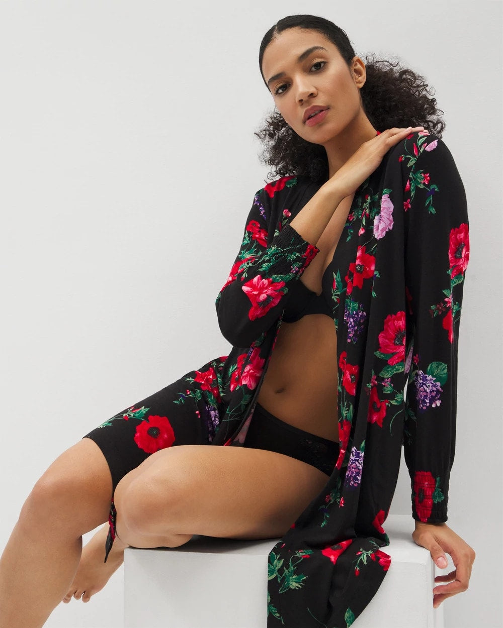 RHAPSODY FLORA BLACK - Long-Sleeve Short Robe | Soma