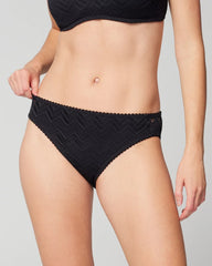 BLACK - Crochet Hipster | Soma
