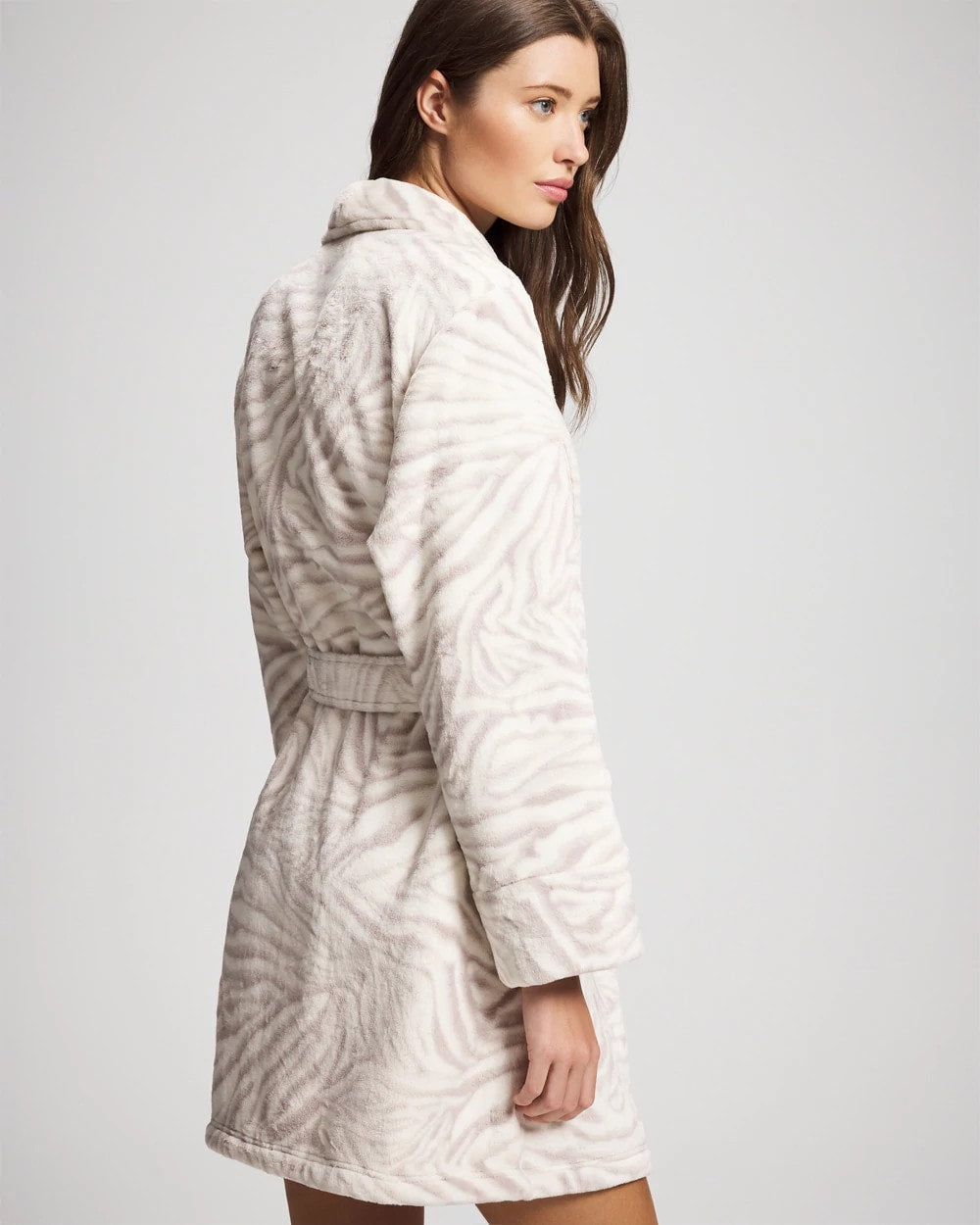 ZEBRA ZEN GRAY GLASS - Plush Short Robe | Soma