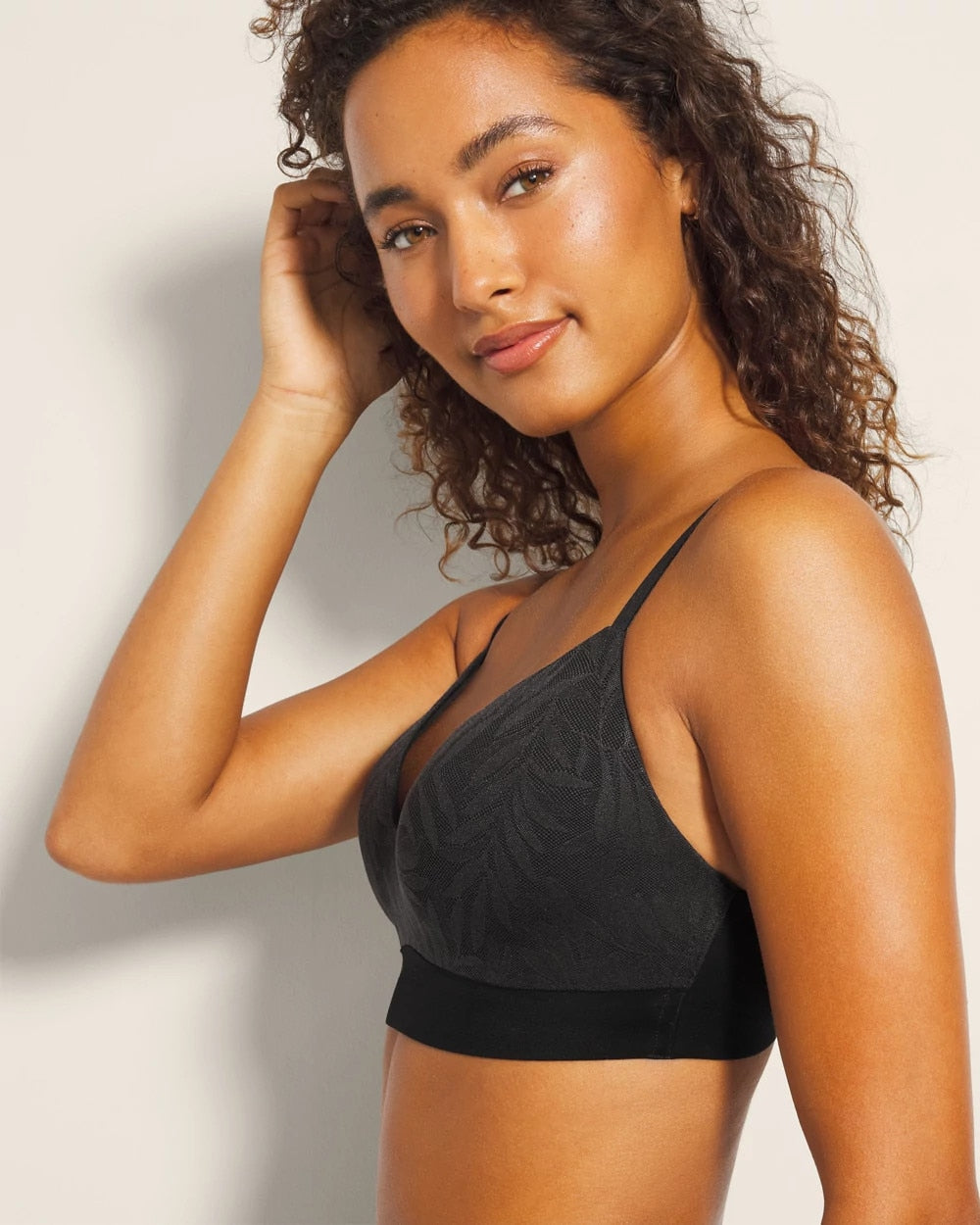 BLACK - Wireless Bra with Lace | Soma