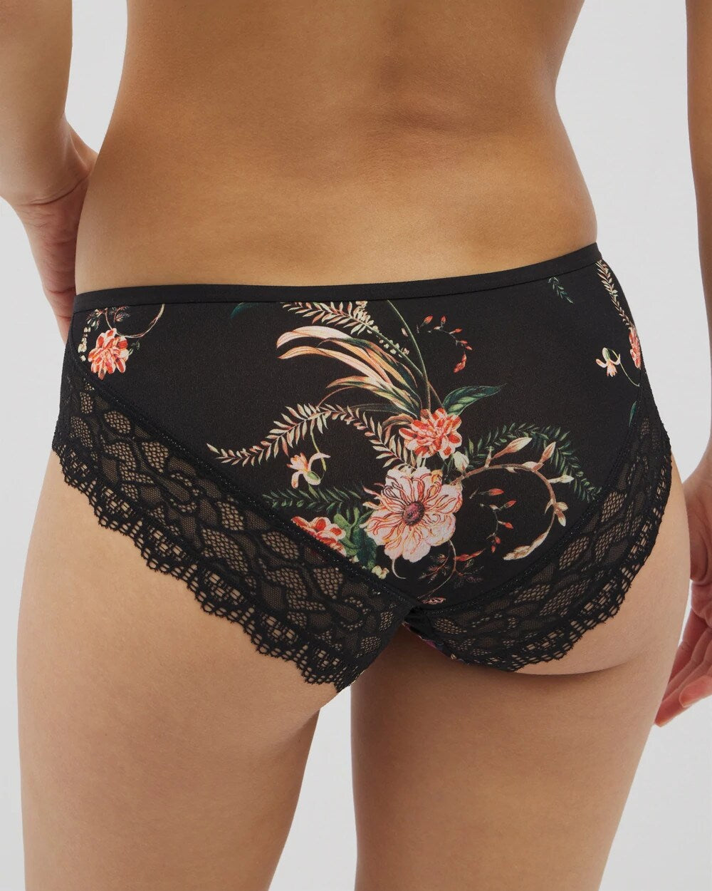PARADISE PLUMES D M BLACK - Hipster Panty with Enchanting Lace | Soma