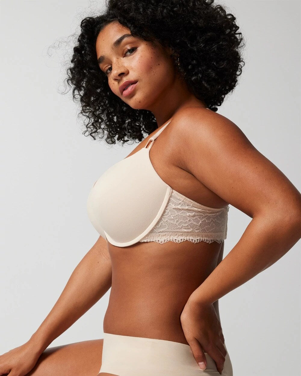 PALE SAND - Push-Up Plunge Bra with Lace | Soma