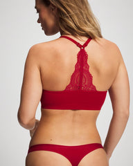 PAINT THE TOWN RED - Racerback Bralette with Lace Back | Soma
