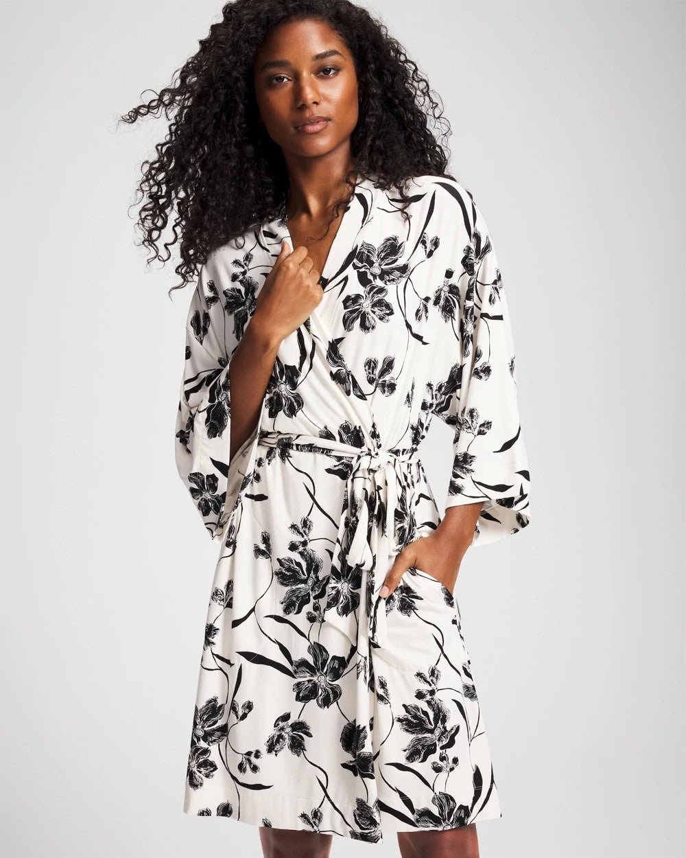 REFLECTION BLOOMS CHAMP - Short Robe | Soma