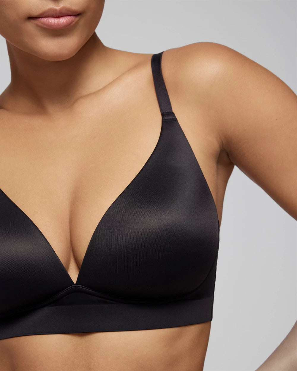 BLACK - Luxe Plunge Bralette | Soma