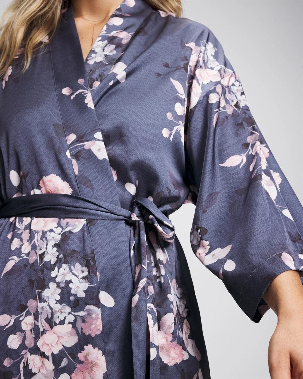 FLORAL DREAMS GRAY - Short Robe | Soma