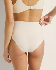 PALE SAND - High-Waist Cheeky Panty | Soma