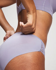 LAVENDER CLOUD - Edge Hipster Panty with Lace | Soma