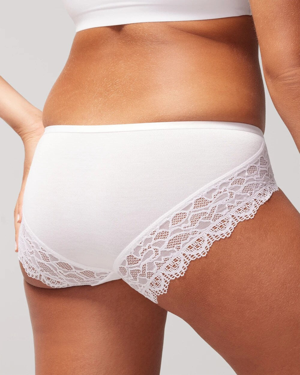OPTIC WHITE - Hipster Panty with Enchanting Lace | Soma