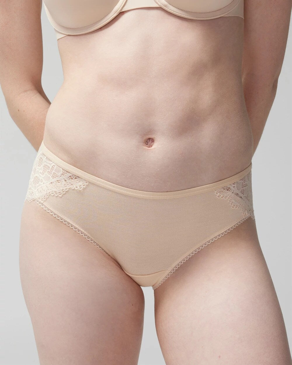 PALE SAND - Hipster Panty with Enchanting Lace | Soma
