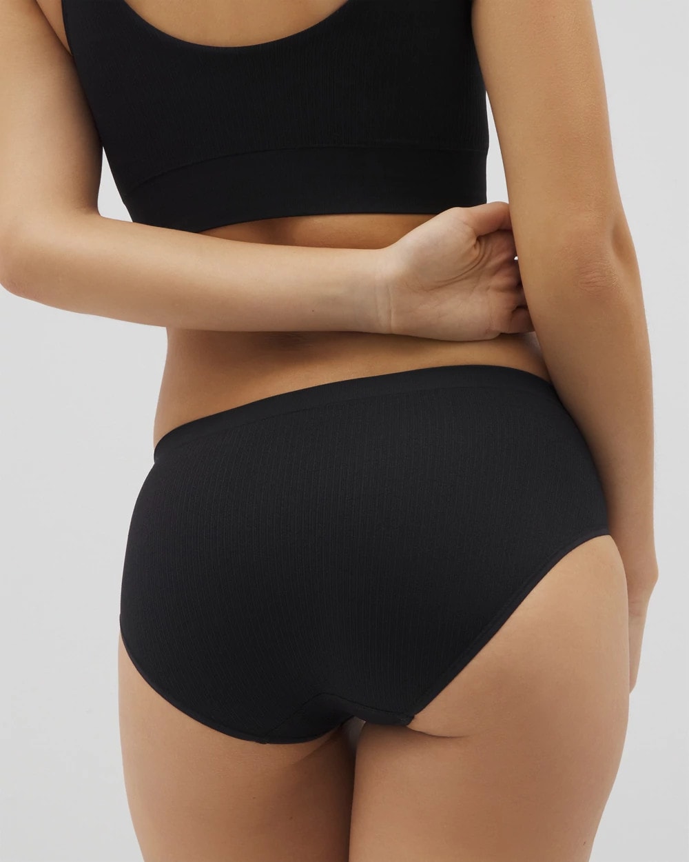 BLACK - Seamless Rib Hipster Panty | Soma