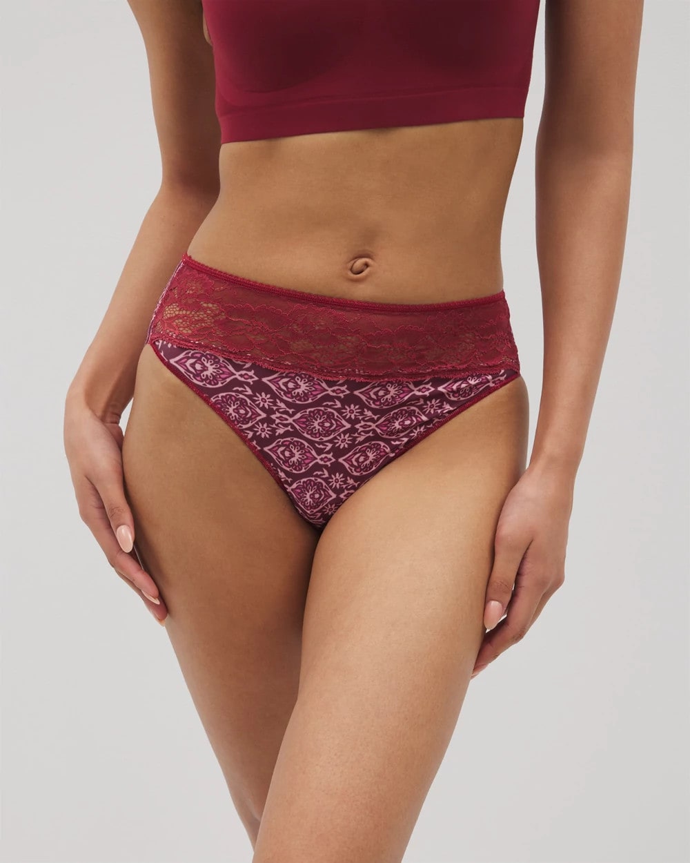 PLENTIFUL PIECES KISS - Edge High-Leg Panty with Lace | Soma