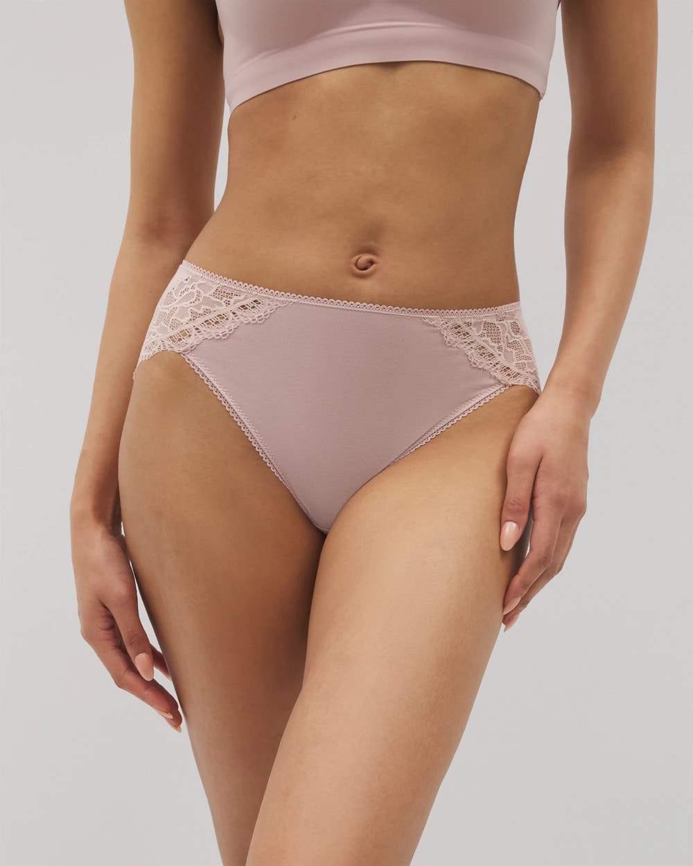 ADOBE ROSE - High-Leg Panty with Enchanting Lace | Soma