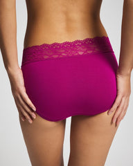 MAGENTA ORCHID - High-Leg Panty with Enchanting Lace | Soma