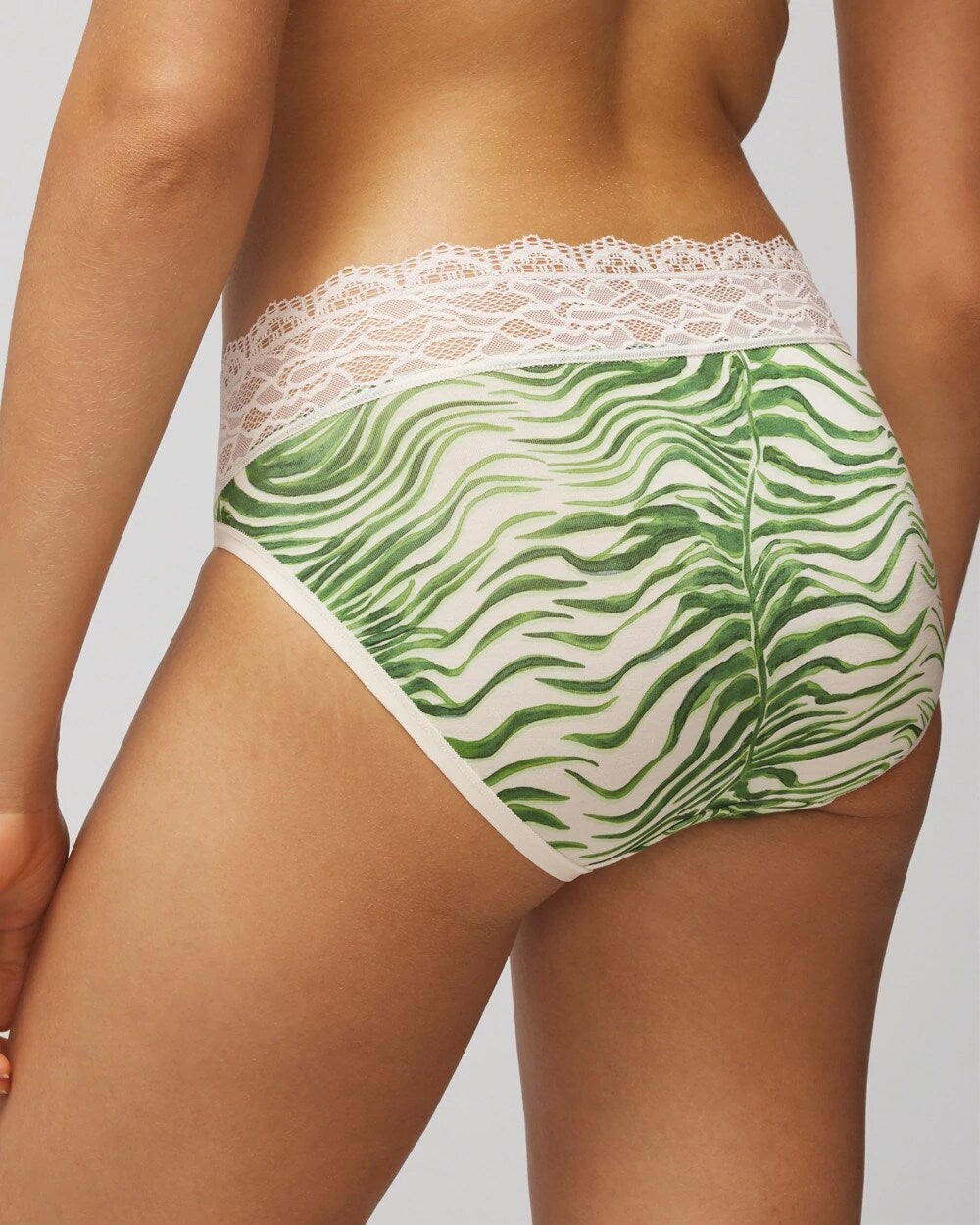 INTO THE GROOVE MINI WS - High-Leg Panty with Enchanting Lace | Soma