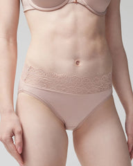ADOBE ROSE - High-Leg Panty with Enchanting Lace | Soma