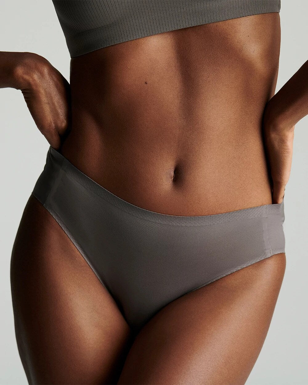 DARK TAUPE - Soft Stretch High Leg Panty | Soma