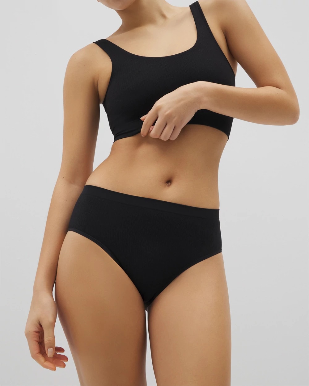 BLACK - Seamless Rib High-Leg Panty | Soma