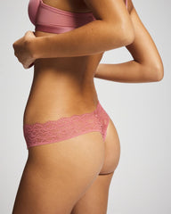 ANTIQUE PINK - Thong Panty with Enchanting Lace | Soma