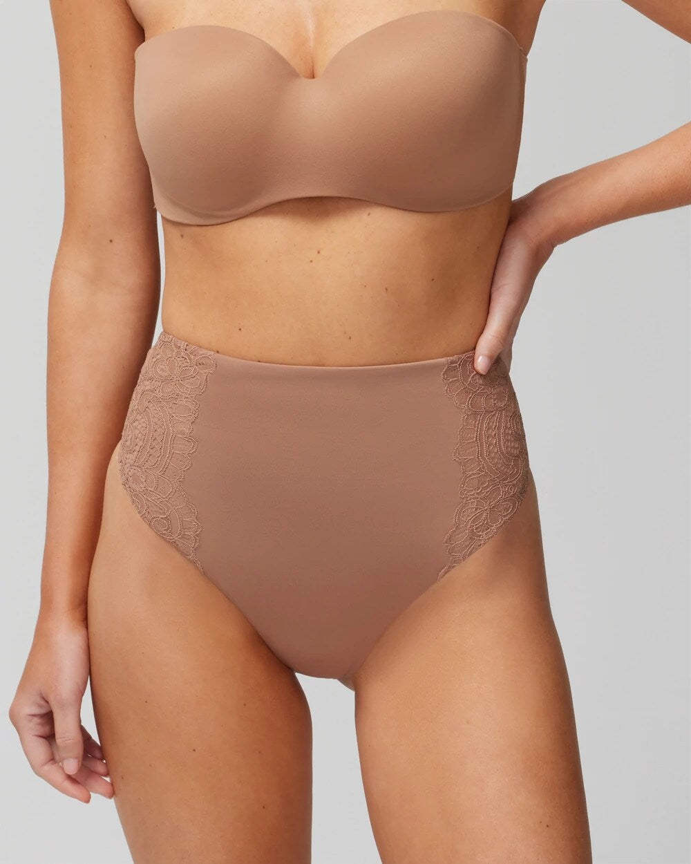 WARM SIENNA - High-Waist Thong Panty With Lace | Soma