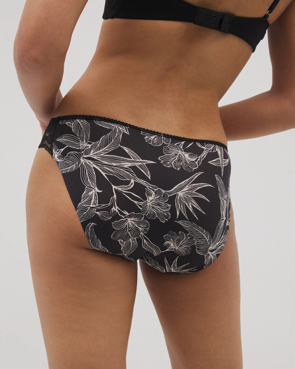 PLUMERIA BLOOMS BLK CH - Edge Bikini Panty with Lace | Soma