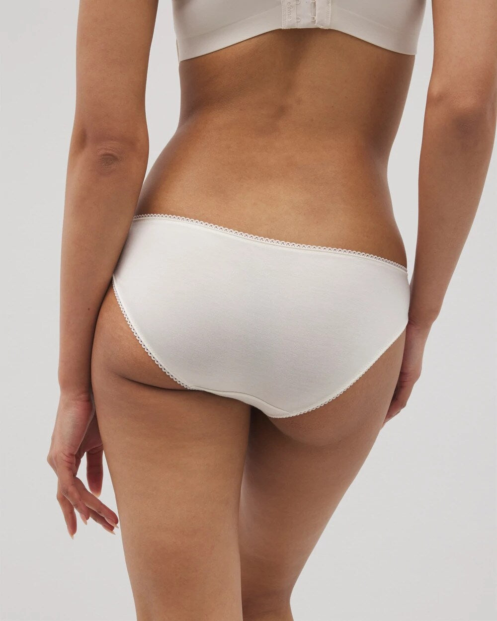 IVORY - Bikini Panty with Lace | Soma