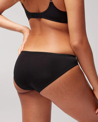 BLACK - Bikini Panty with Enchanting Lace | Soma