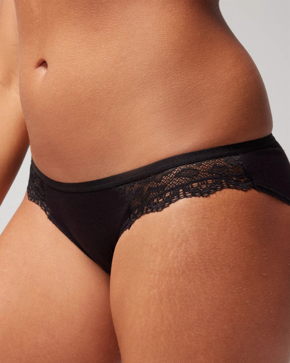 BLACK - Bikini Panty with Enchanting Lace | Soma