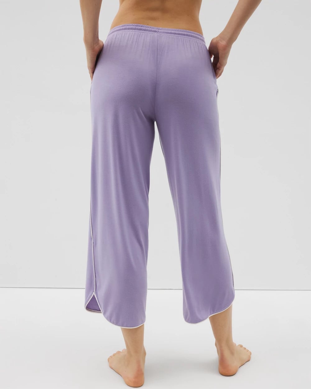 JACARANDA - Solid Piped Crop Pajama Pant | Soma