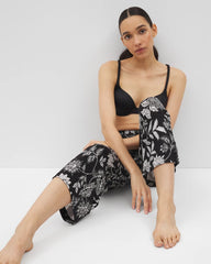 MEANDERING GARDEN BLACK - Cropped Pajama Pants | Soma