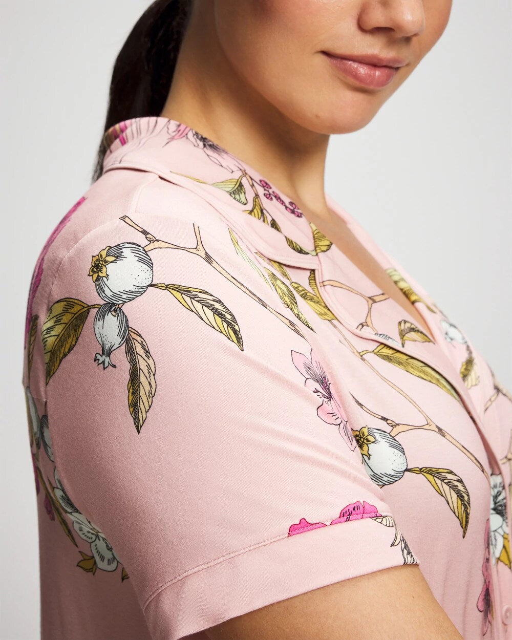 FEATHERED FANCY PINK - Printed Short Sleeve Notch Collar | Soma