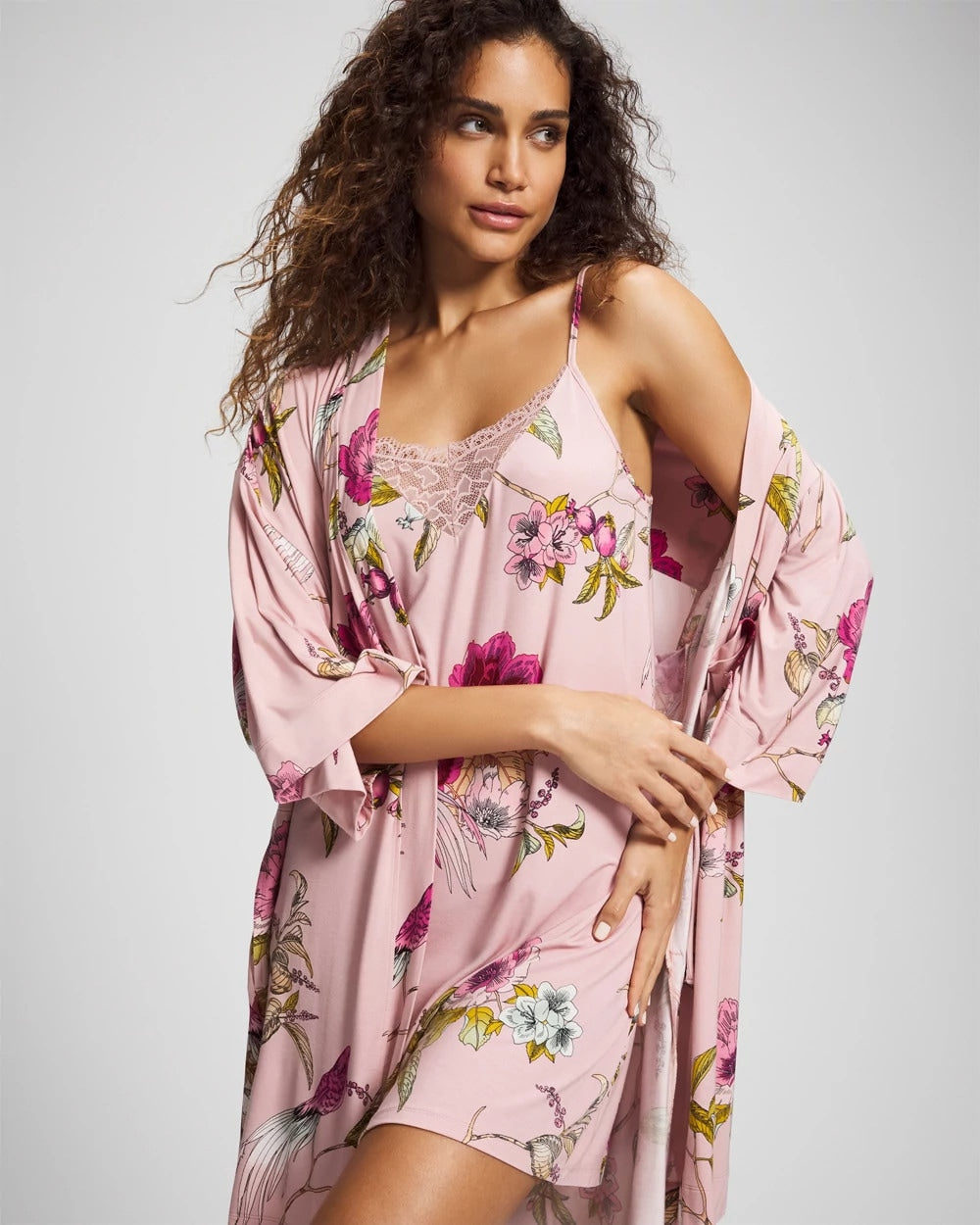 FEATHERED FANCY PINK - Kimono Short Robe | Soma