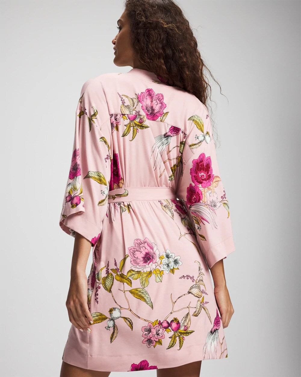 FEATHERED FANCY PINK - Kimono Short Robe | Soma