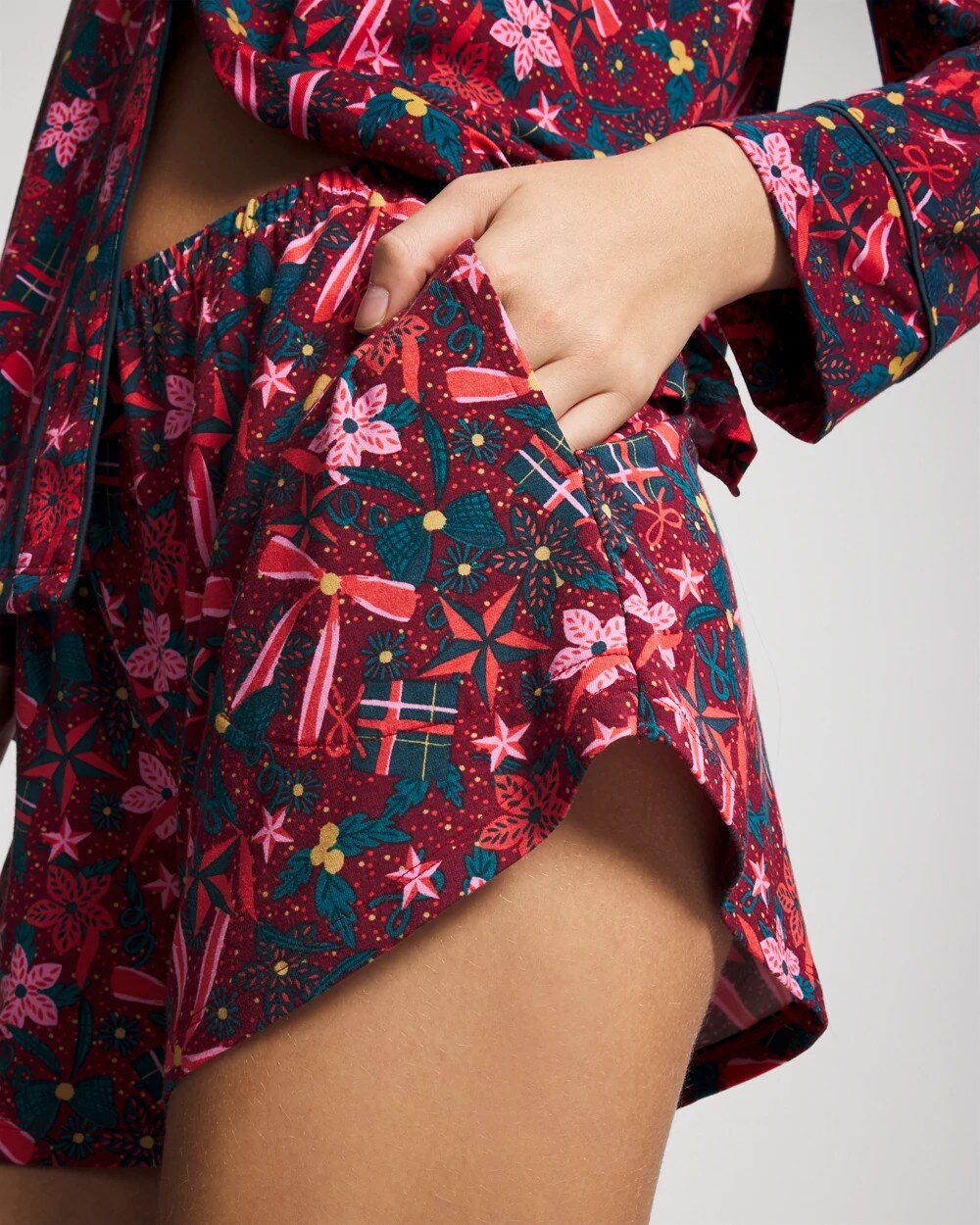 HOLLY JOLLY RED VELVET - Relaxed Pajama Short | Soma
