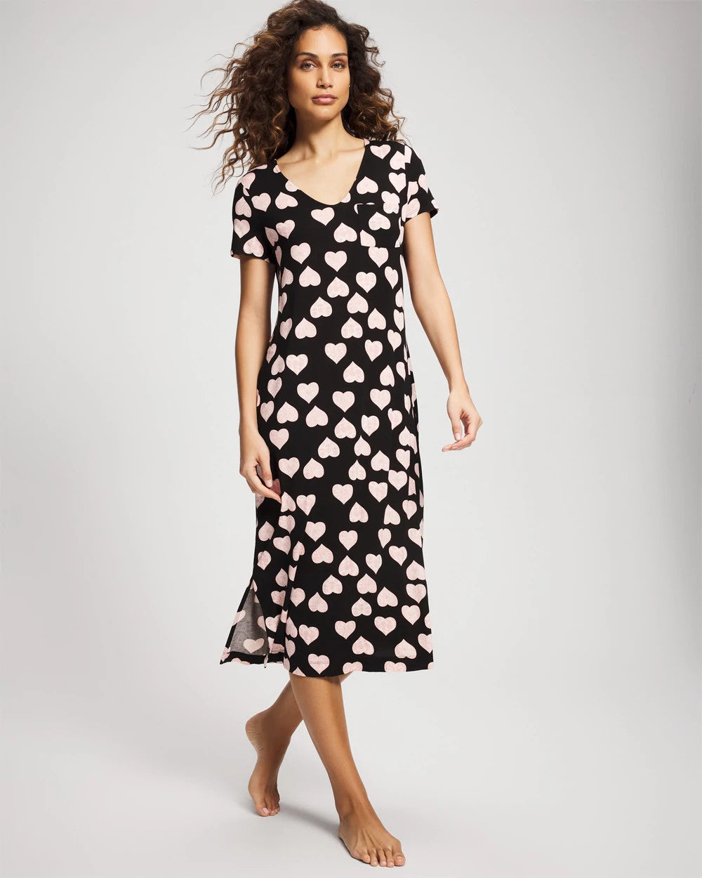 MANDALA HEARTS BLACK - Short Sleeve Long Sleepshirt | Soma