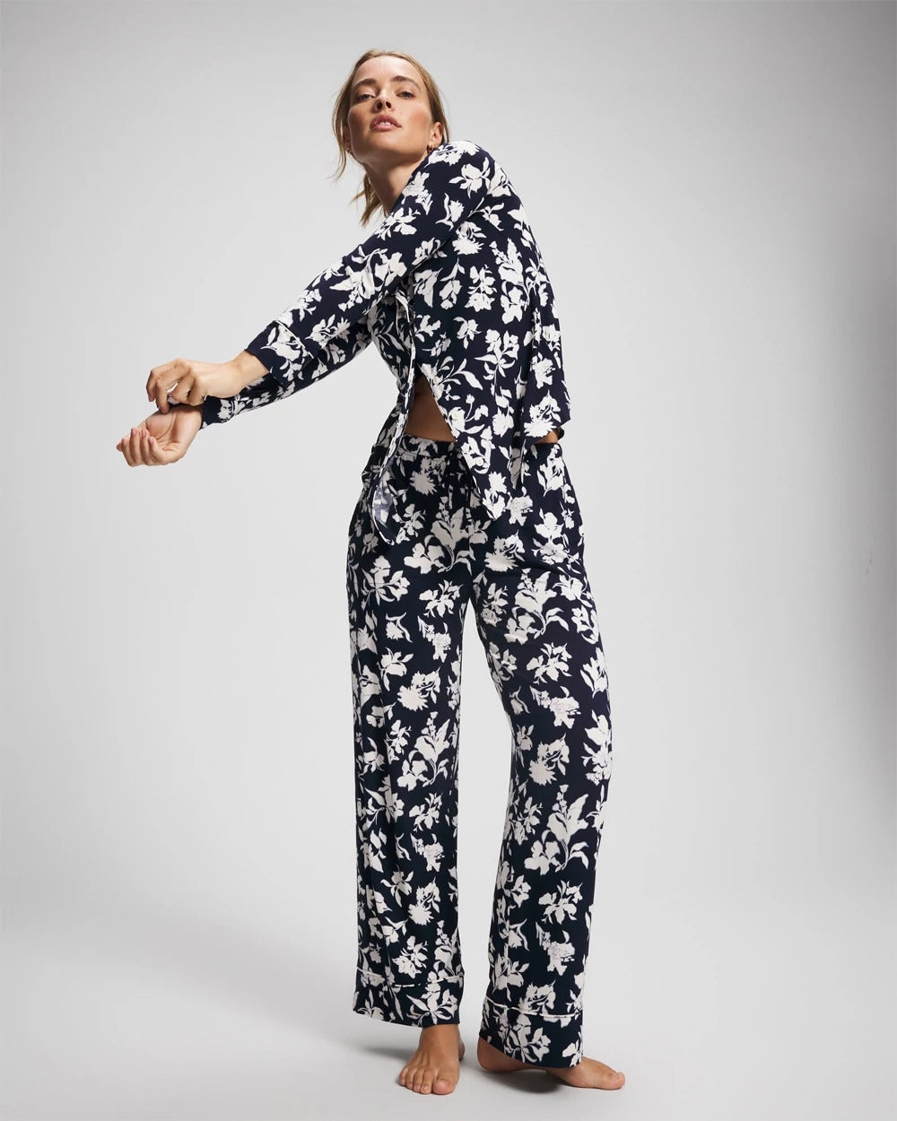SERENITY PETALS NAVY - Printed Pajama Pant | Soma