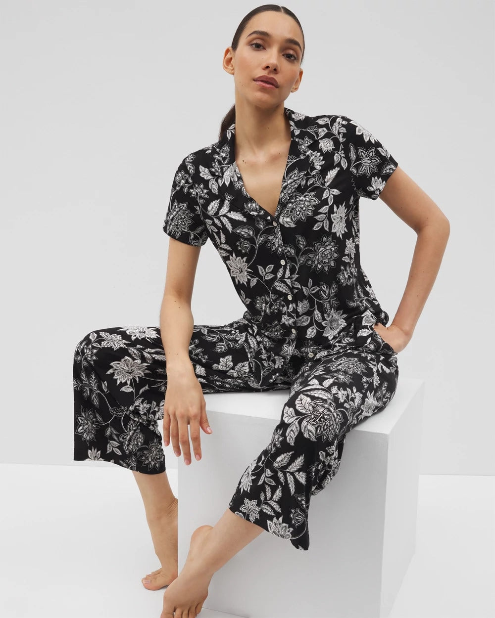 MEANDERING GARDEN BLACK - Short Sleeve Notch Collar Pajama Top | Soma