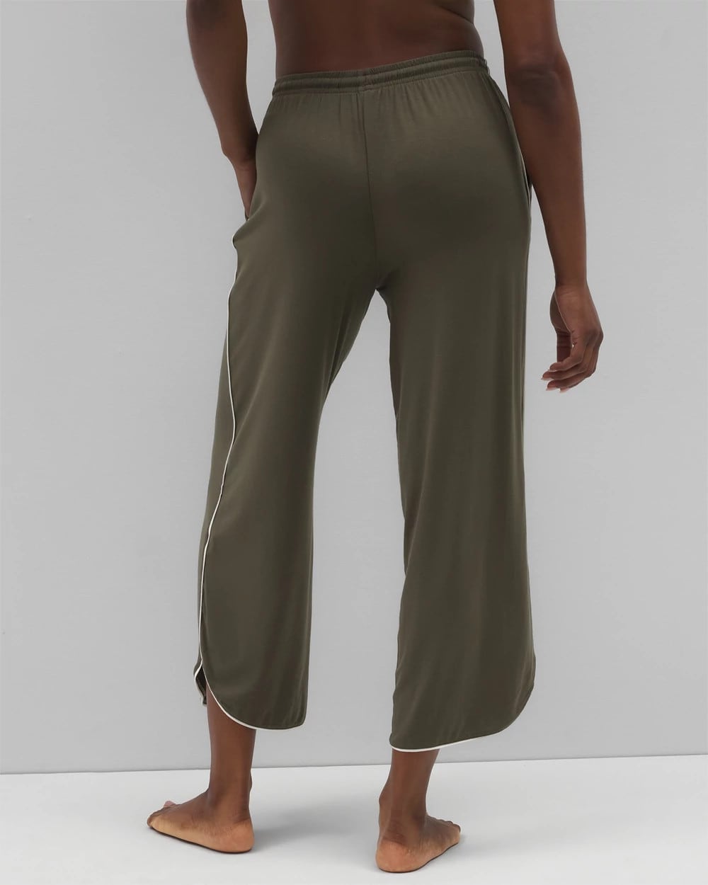 GRAPE LEAF - Solid Piped Crop Pajama Pant | Soma
