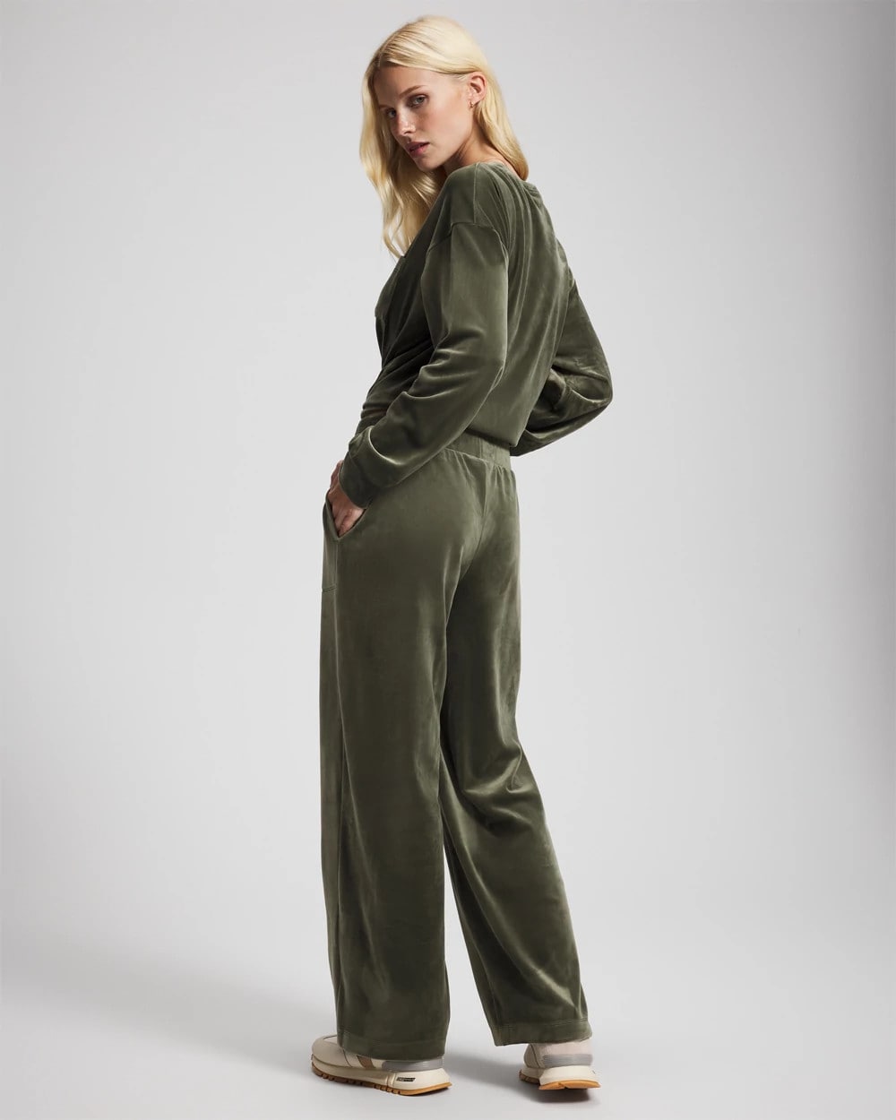 DARK SAGE - Velour Straight Leg Pants | Soma