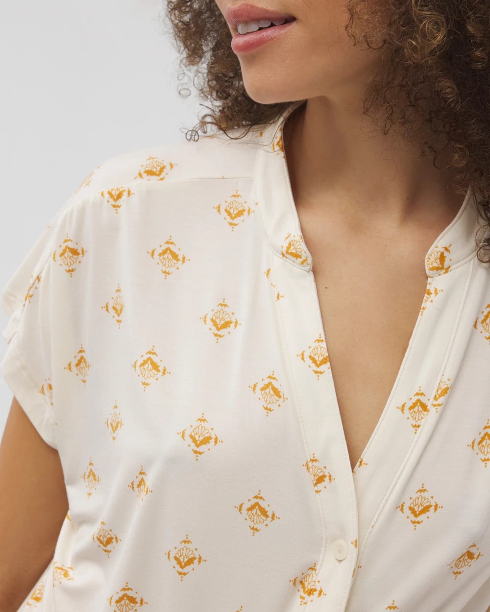 KASHMIR ICON CHAMP - Mandarin Collar Short Sleeve Pajama Top | Soma