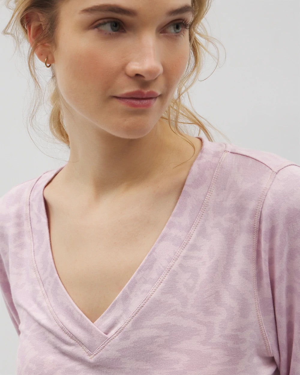 CANT BE TAMED LILAC - Long-Sleeve V-Neck Pajama Top | Soma