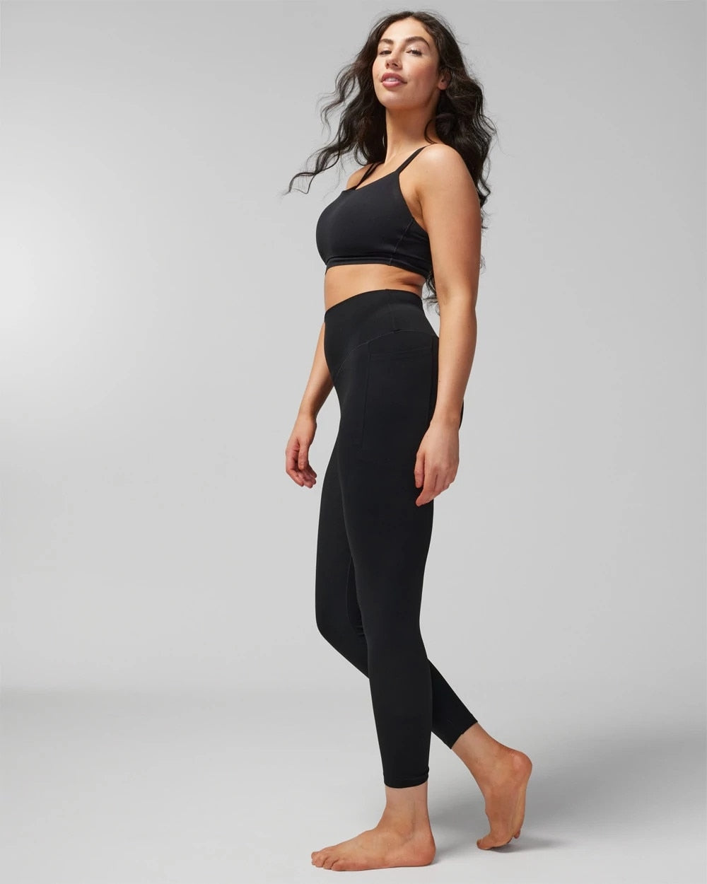 BLACK - High-Waist Pocket Leggings | Soma